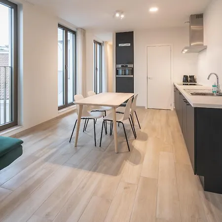 Opera In The Center Of Apartment *